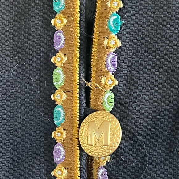 2/$50 Bob Mackie Wearable Art Jacket. Beautiful Embroidered Elephants - Picture 13 of 15